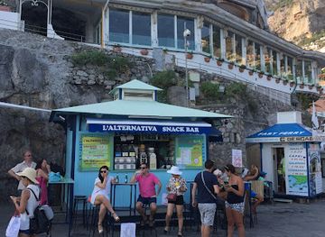 italy/positano/nightclub/l-alternativa-cocktail-bar-on-the-pier