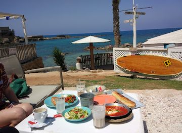 Beach Bar נמל קיסריה