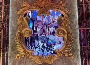 cambodia/sihanoukville/independence-beach/nightclub/xigangwangfuguojiyule