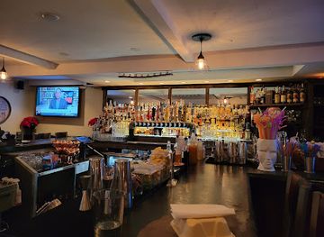 Bourbon's Kitchen & Cocktails