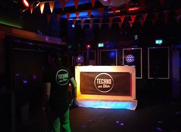 netherlands/zwolle/nightclub/bloopers