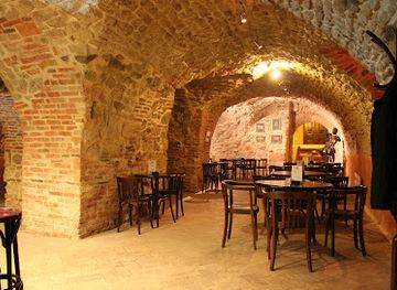 romania/maramures/nightclub/podul-viilor-9