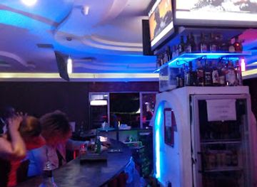 california/huntington-beach/bolsa-chica-state-beach/nightclub/club-bubbles