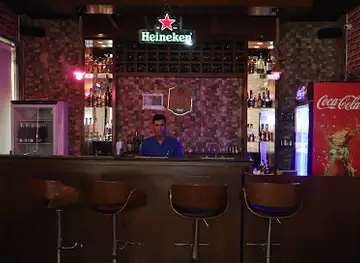 Grill to Chill - Best Restaurant in Rishikesh, Best Bar in Rishikesh, Best Banquet Hall in Rishikesh, Hotel Room in Rishikesh