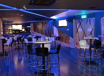 malaysia/kedah/nightclub/moseoli-top-bistro