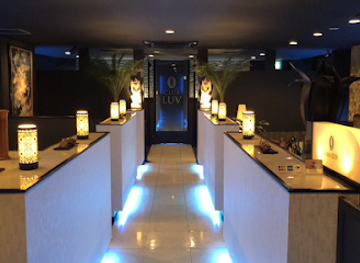 japan/tottori-sand-dunes/nightclub/club-luv