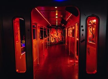 spain/madrid/nightclub/houdinni