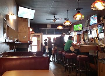 michigan/sleeping-bear-dunes-national-lakeshore/nightclub/u-and-i-lounge