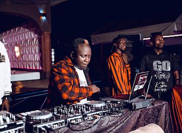 uganda/mbarara/nightclub/la-rooftop-lounge-mbarara