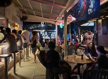 malaysia/tioman-island/nightclub/b-j-beach-bar