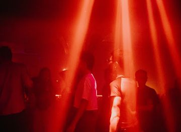 vietnam/hanoi/tay-ho-district/nightclub/mantra-westlake