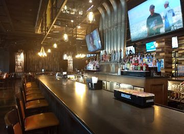 pennsylvania/presque-isle-state-park/nightclub/churchill-s-bourbon-brew-at-presque-isle-downs-casino