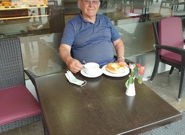 slovenia/maribor/tezno/nightclub/respekt