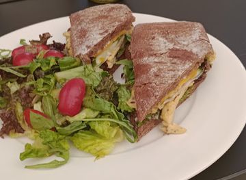 united-arab-emirates/western-region-al-dhafra/nightclub/madena-zayed