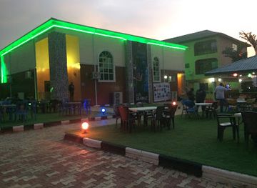 nigeria/awhum-waterfall/nightclub/club-la-crest
