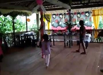 philippines/calaguas-island/nightclub/riverside-videoke-calabaca