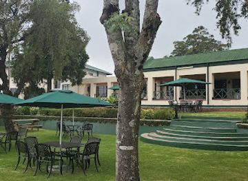 zimbabwe/nyanga-national-park/nightclub/montclair-hotel-and-casino