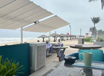 oman/salalah/nightclub/skybar-crowne-plaza