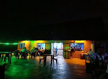 mozambique/manica-province/nightclub/biques