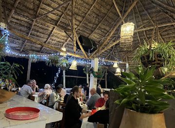 mozambique/tofo-beach/nightclub/tofo-tofo