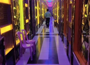 myanmar-burma/golden-triangle/nightclub/ktv-classic-3