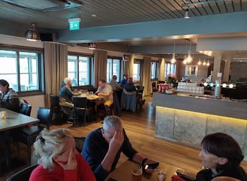 norway/nordkapp/nightclub/corner-spiseri