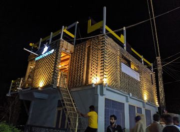 pakistan/karimabad/nightclub/mountain-cup-cafe