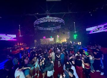 Fever Night Life