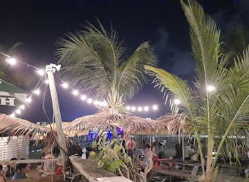 sint-maarten/simpson-bay-lagoon/nightclub/buccaneer-beach-bar
