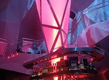 vietnam/ha-long-bay/nightclub/abzu