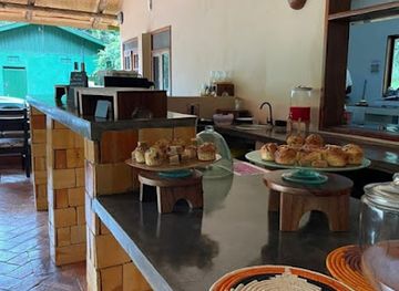 uganda/kibale-national-park/nightclub/cafe-kibale