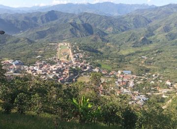 ecuador/zamora-chinchipe-region/nightclub/mirador-de-chinchipe