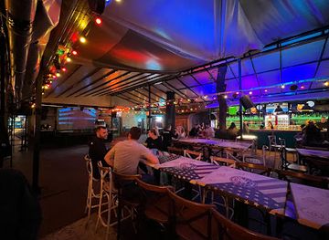 hungary/budapest/jewish-quarter/nightclub/stifler-haz