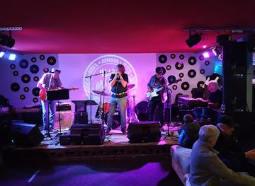 czechia/karlovy-vary/nightclub/klub-macko