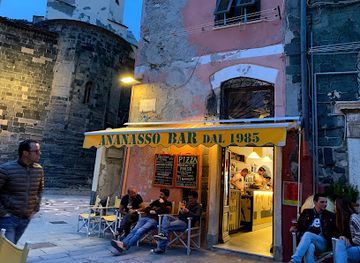 italy/cinque-terre/nightclub/ananasso-bar