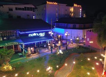 Moonlight Lounge