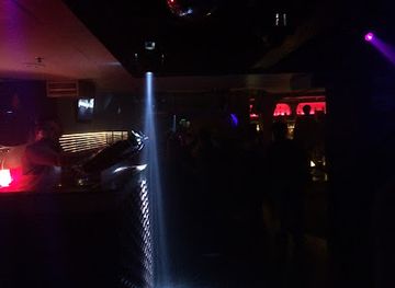 australia/outback/nightclub/khokolat-bar