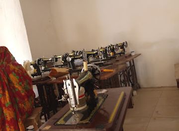 mali/timbuktu/nightclub/poulet-d-or-restaurant