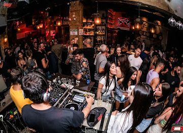 JIMMYWHO? Bar & Lounge