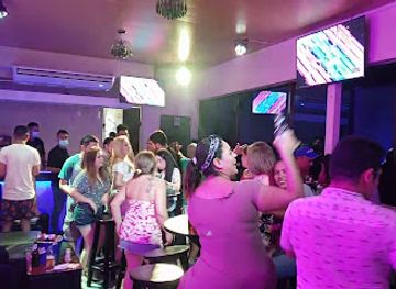 el-salvador/los-cobanos-beach/nightclub/long-beach-bar-karaoke