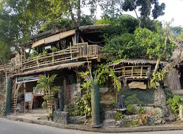 Temptation Island Bar And Mari-it Art Gallery