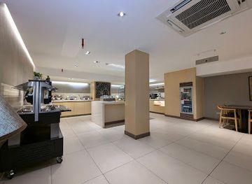Sky Lounge