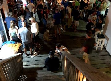 rhode-island/block-island/nightclub/mahogany-shoals