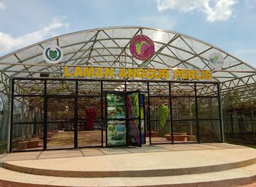 malaysia/perlis/nightclub/perlis-vineyard