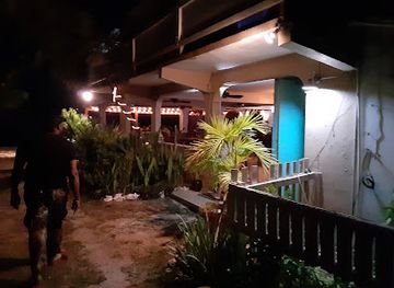 anguilla/north-hill/nightclub/sandbar