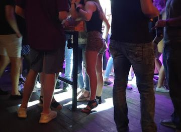 texas/college-station/nightclub/shiner-park