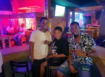 Mikumi Lounge