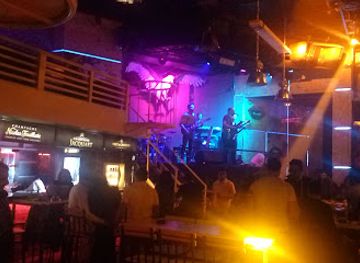 tunisia/sousse/medina-of-sousse/nightclub/boite-de-nuit-living