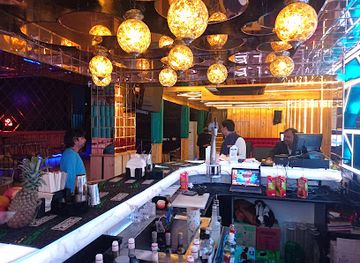 Queen's hub- Best Night club in Jaipur