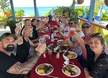 the-bahamas/san-salvador-island/nightclub/sunset-chill-grill